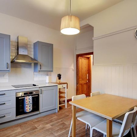 Spacious Victorian Townhouse Near Hcc With Off Street Parking Harrogate Zewnętrze zdjęcie