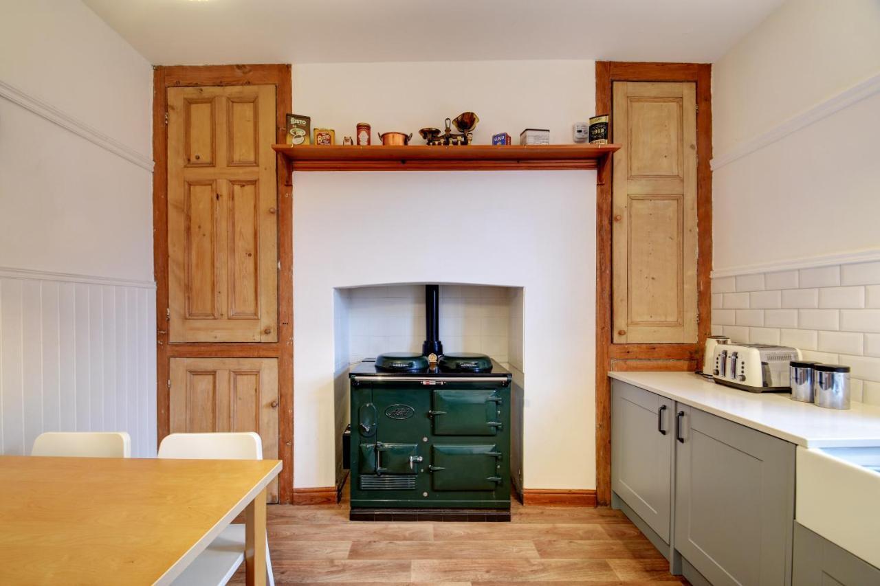 Spacious Victorian Townhouse Near Hcc With Off Street Parking Harrogate Zewnętrze zdjęcie