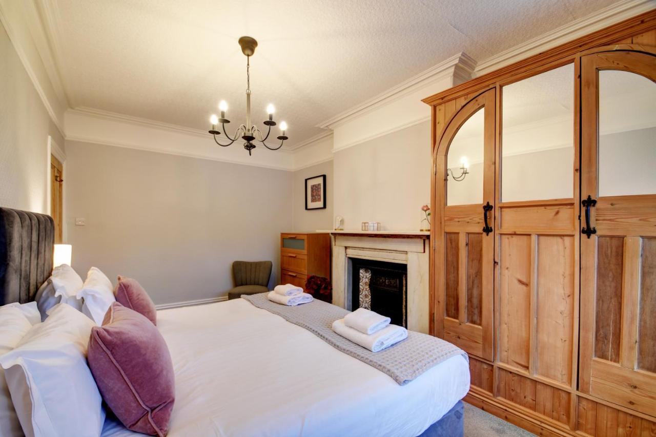 Spacious Victorian Townhouse Near Hcc With Off Street Parking Harrogate Zewnętrze zdjęcie