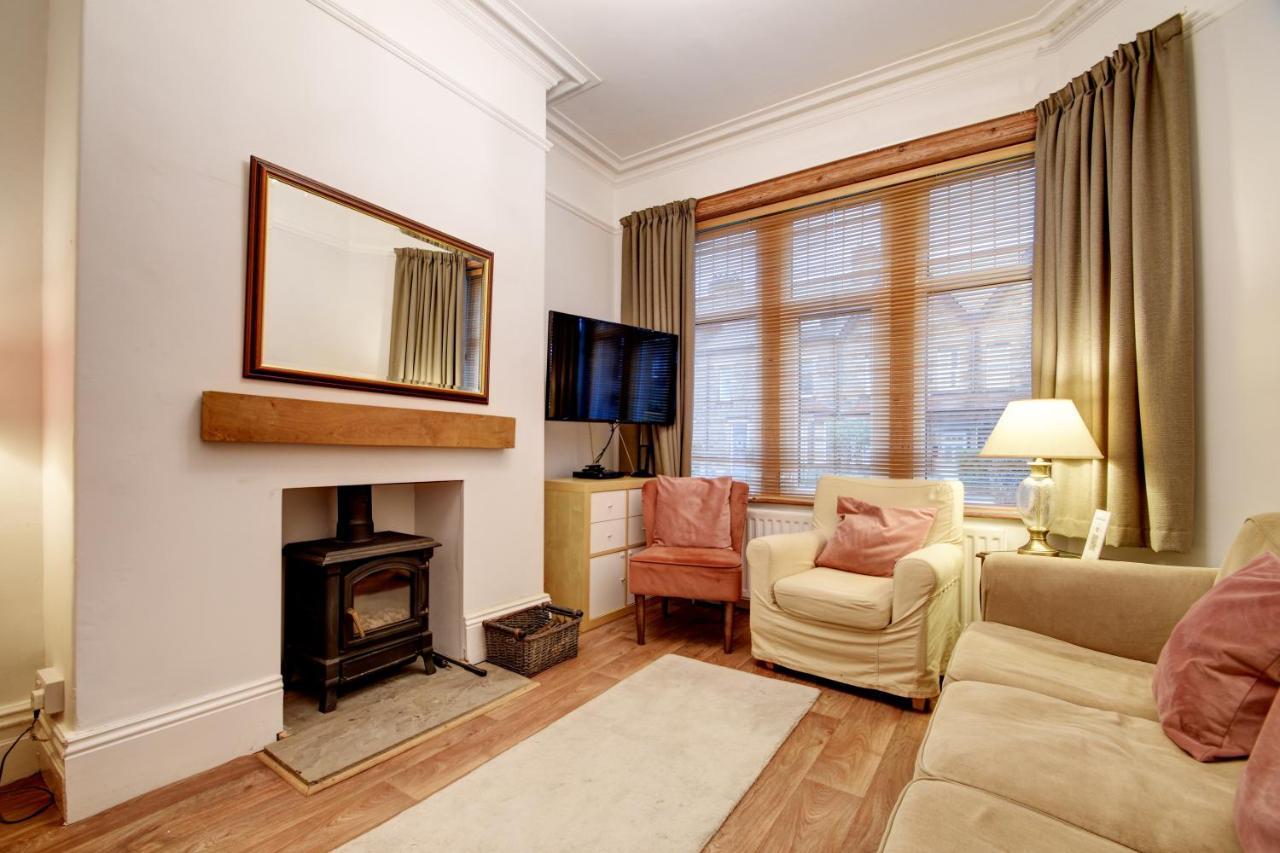 Spacious Victorian Townhouse Near Hcc With Off Street Parking Harrogate Zewnętrze zdjęcie