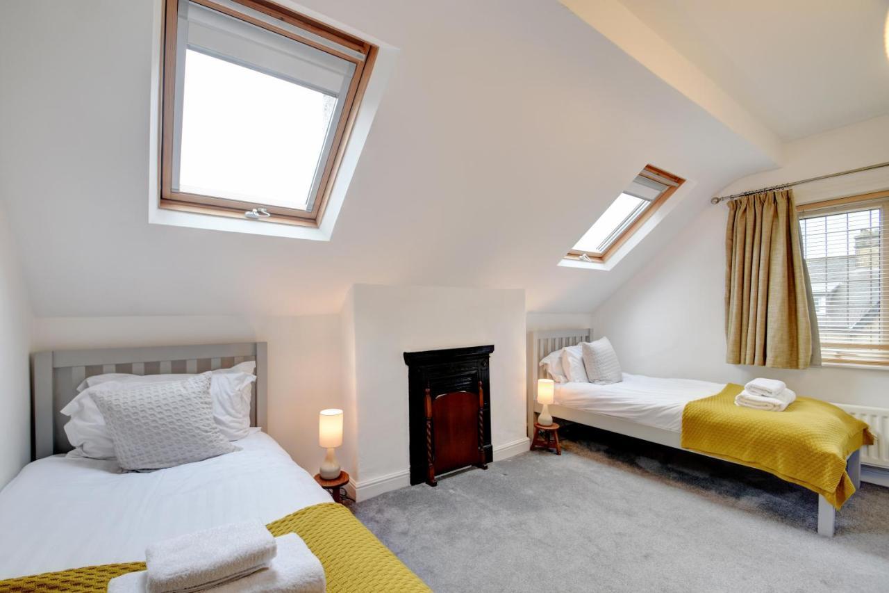 Spacious Victorian Townhouse Near Hcc With Off Street Parking Harrogate Zewnętrze zdjęcie