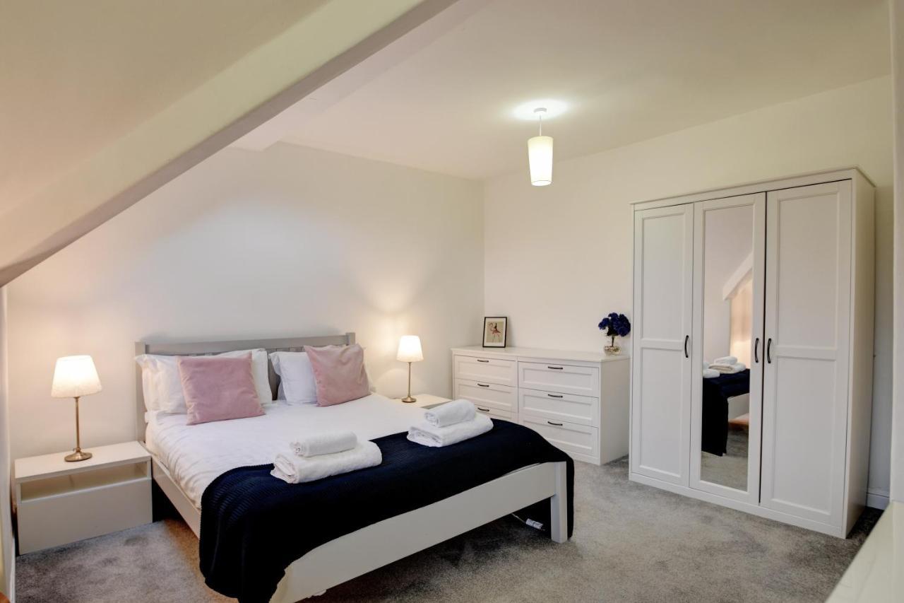Spacious Victorian Townhouse Near Hcc With Off Street Parking Harrogate Zewnętrze zdjęcie