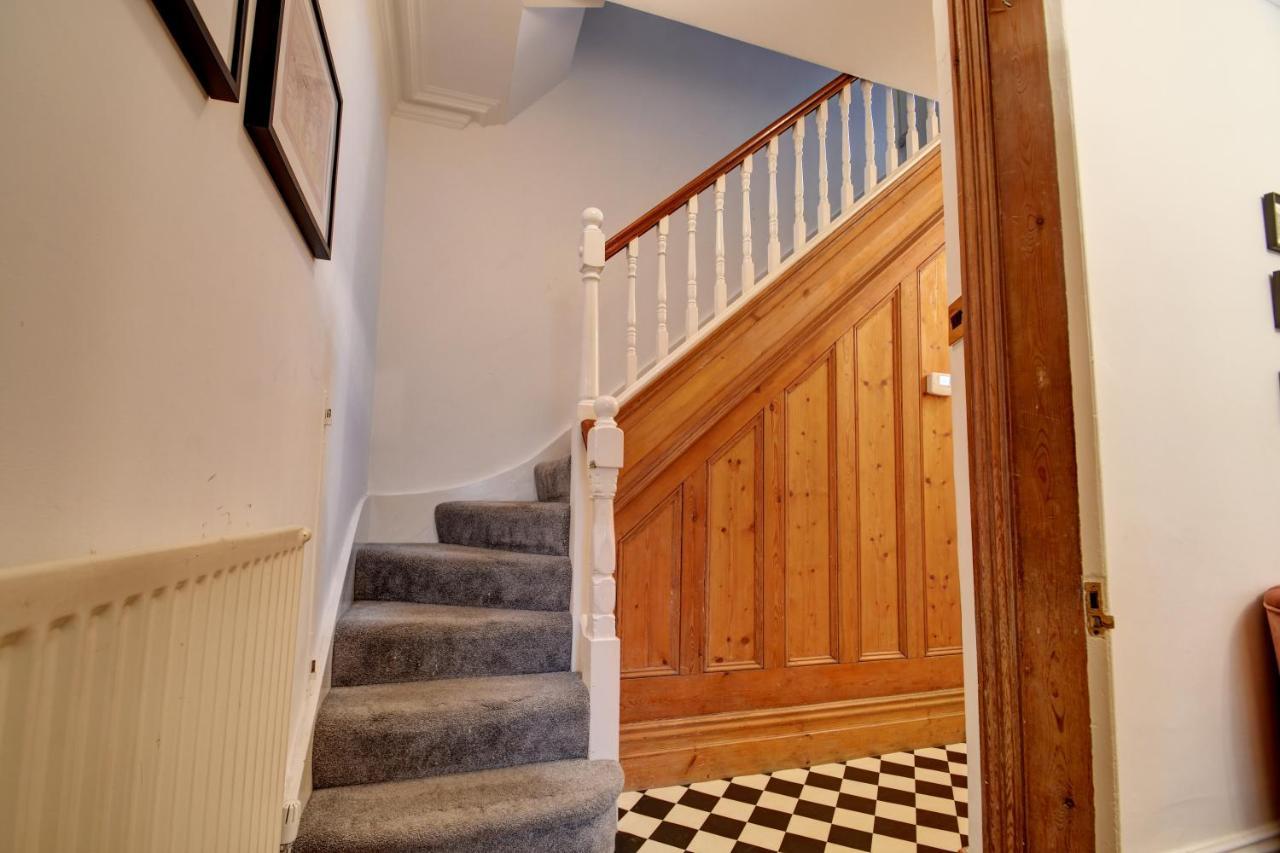 Spacious Victorian Townhouse Near Hcc With Off Street Parking Harrogate Zewnętrze zdjęcie