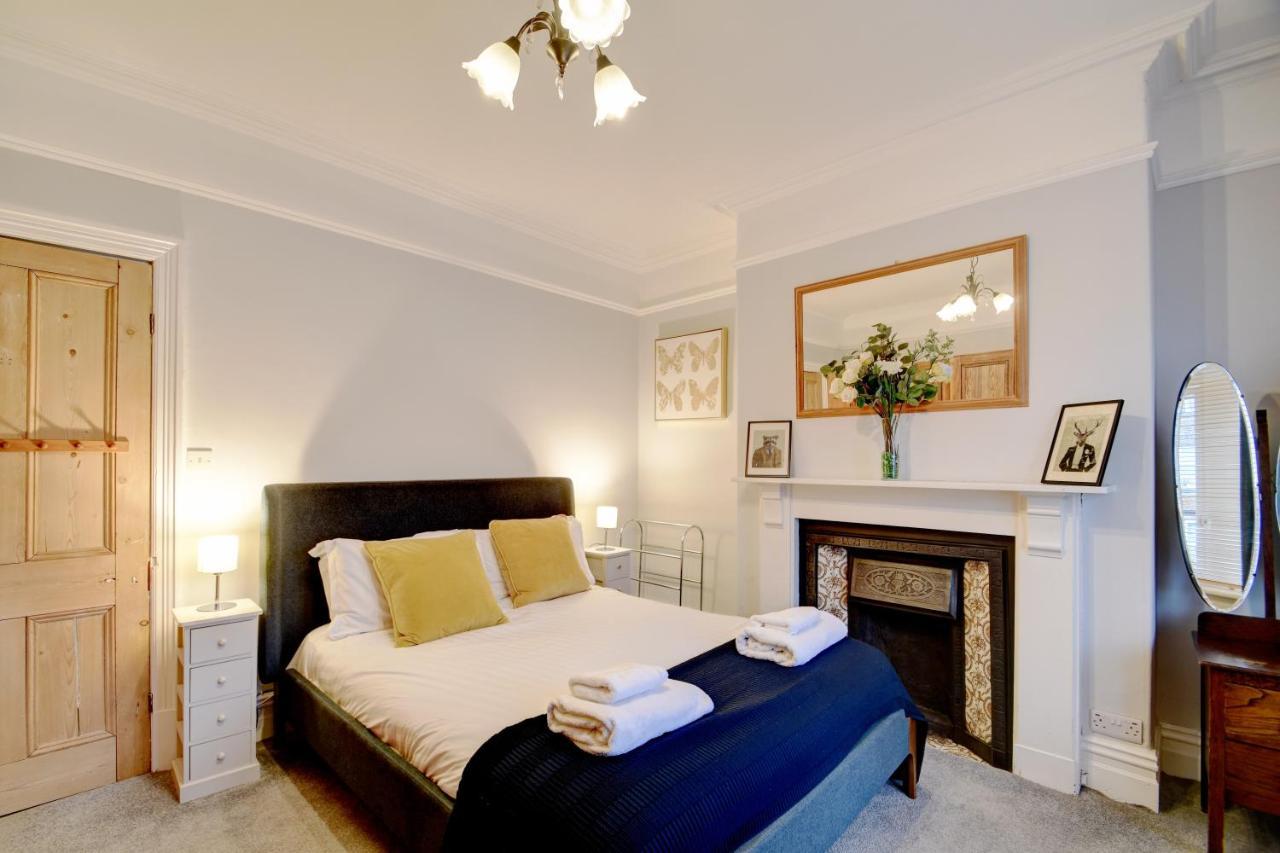 Spacious Victorian Townhouse Near Hcc With Off Street Parking Harrogate Zewnętrze zdjęcie