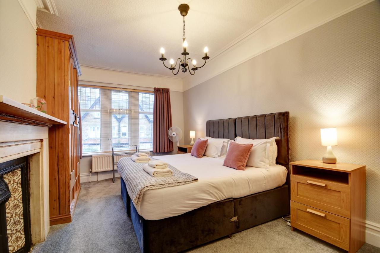 Spacious Victorian Townhouse Near Hcc With Off Street Parking Harrogate Zewnętrze zdjęcie